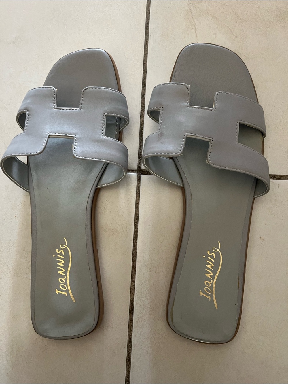 Women's Gray Slide Sandals — Open-Toe Casual Slides